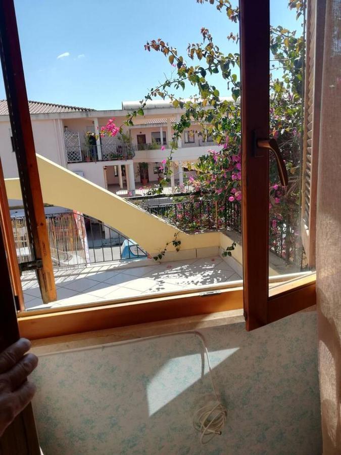 Ferienwohnung Santa Margherita Di Pula Exterior foto